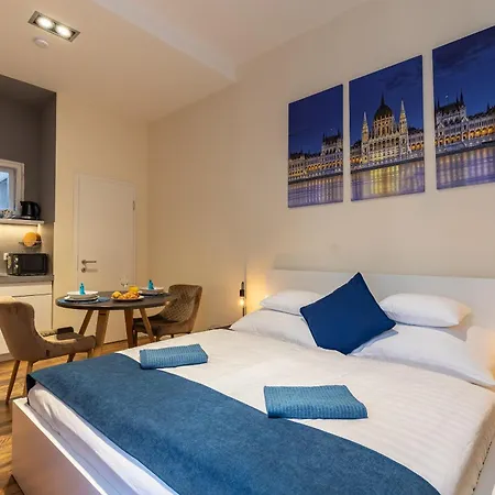 Апартаменты Andrassy Heritage Deluxe